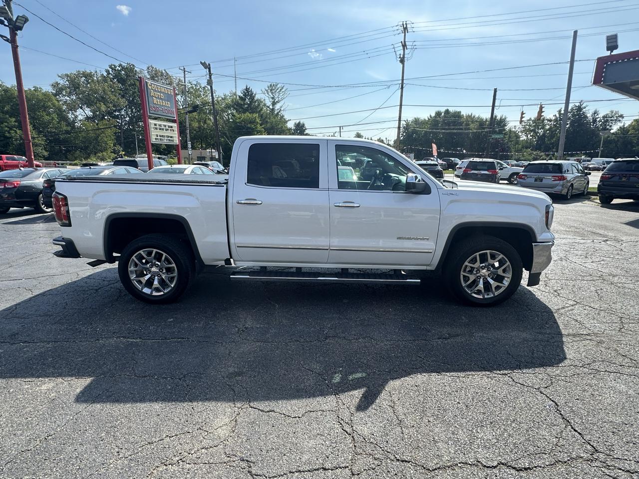 GMC Sierra 1500 4WD Crew Cab 143.5" SLT 2018