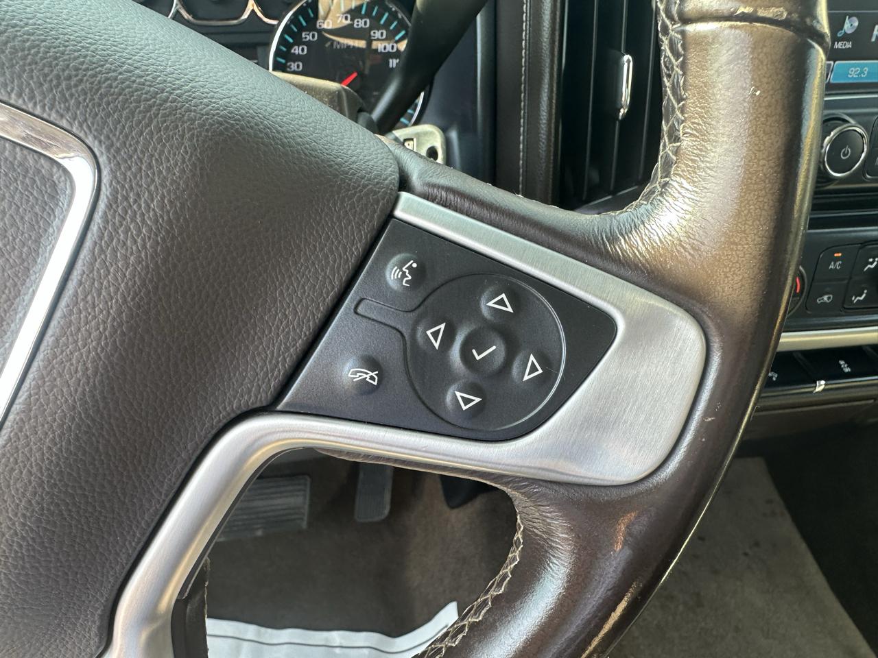 GMC Sierra 1500 4WD Crew Cab 143.5" SLT 2018