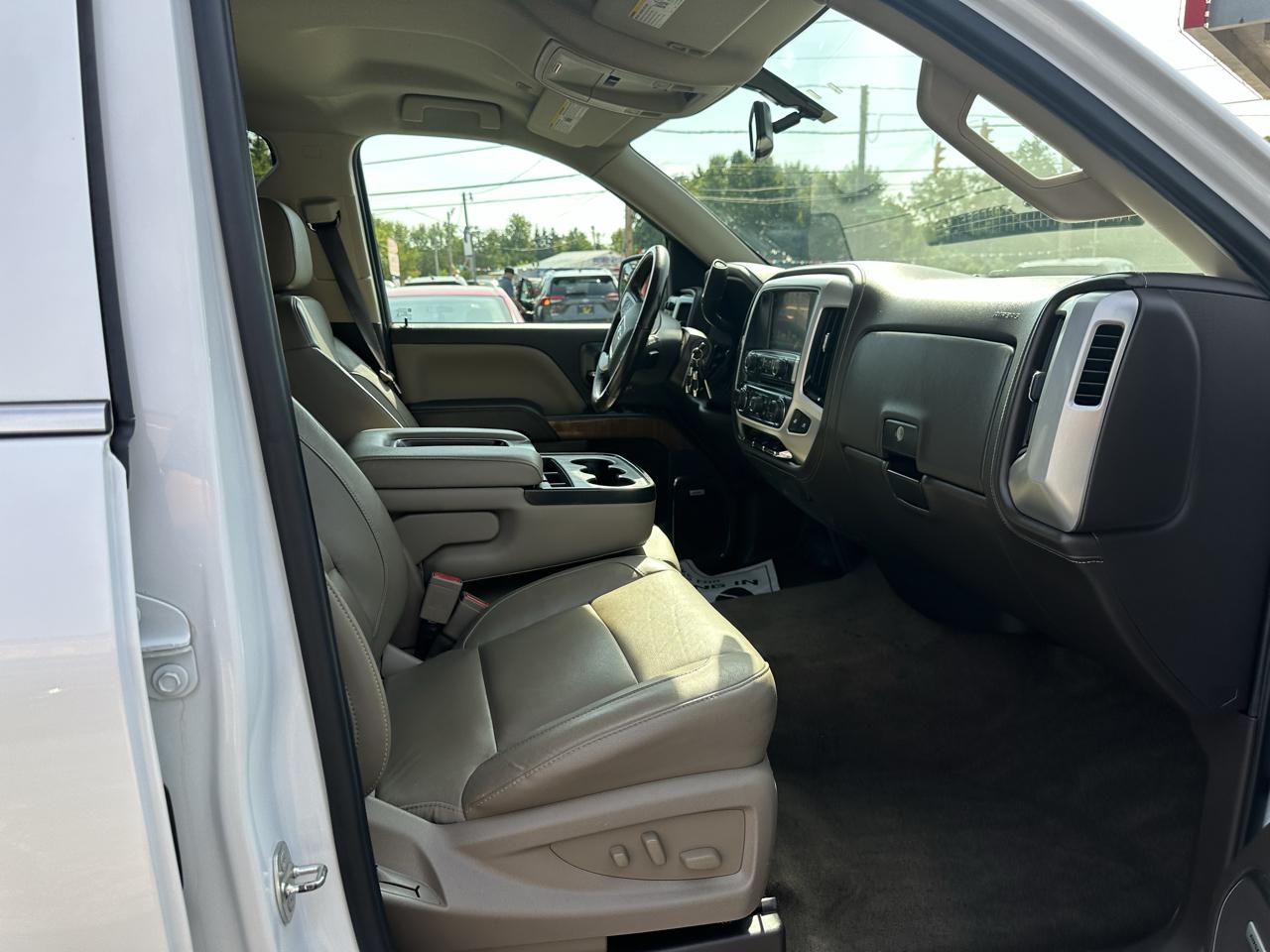 GMC Sierra 1500 4WD Crew Cab 143.5" SLT 2018