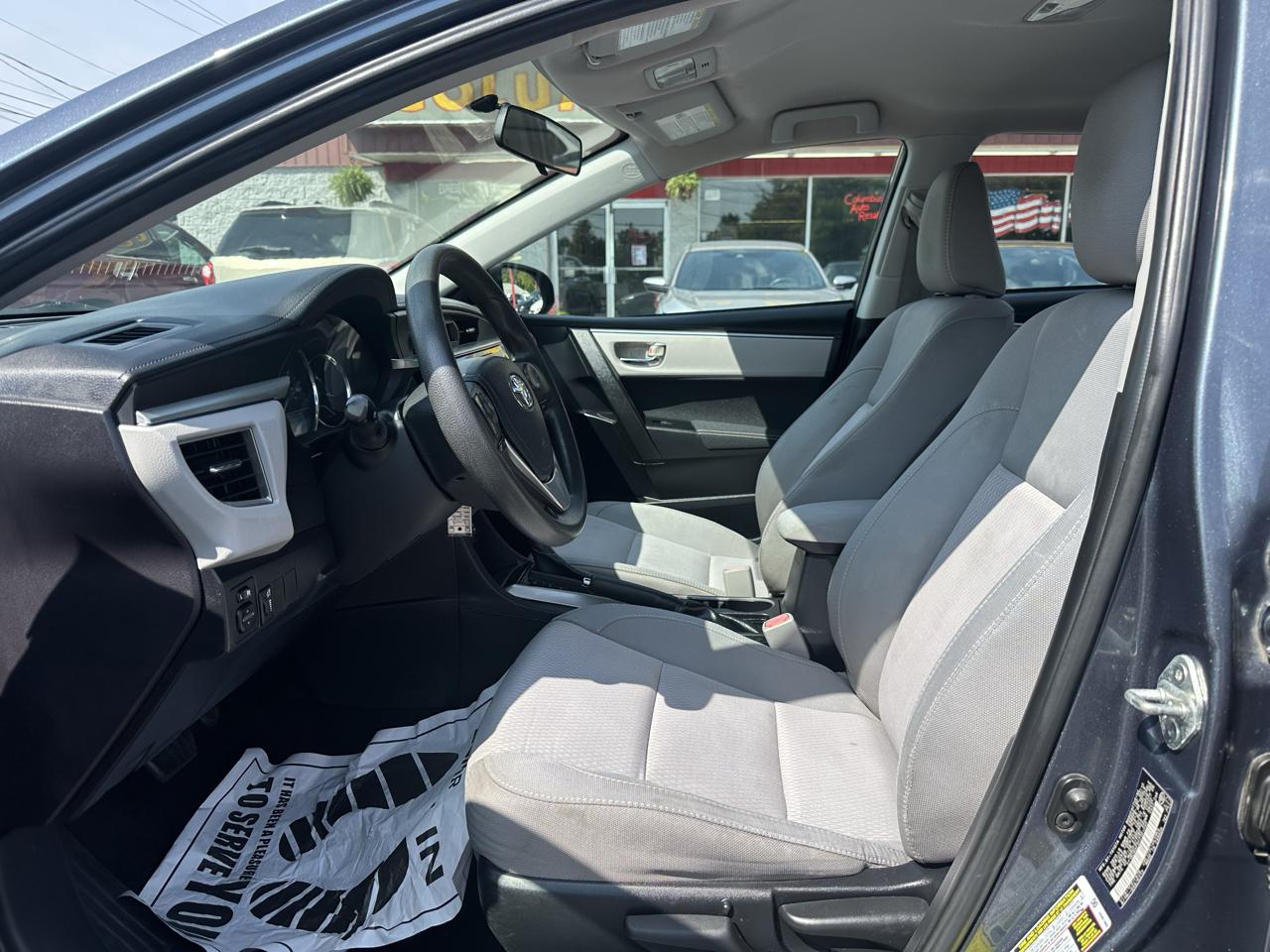 Toyota Corolla 4dr Sdn CVT LE Premium (Natl) 2015