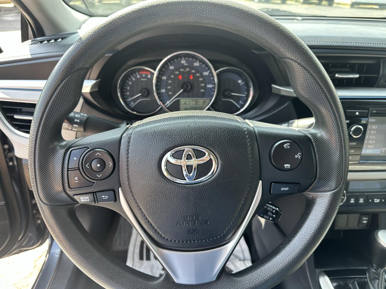 Toyota Corolla 4dr Sdn CVT LE Premium (Natl) 2015