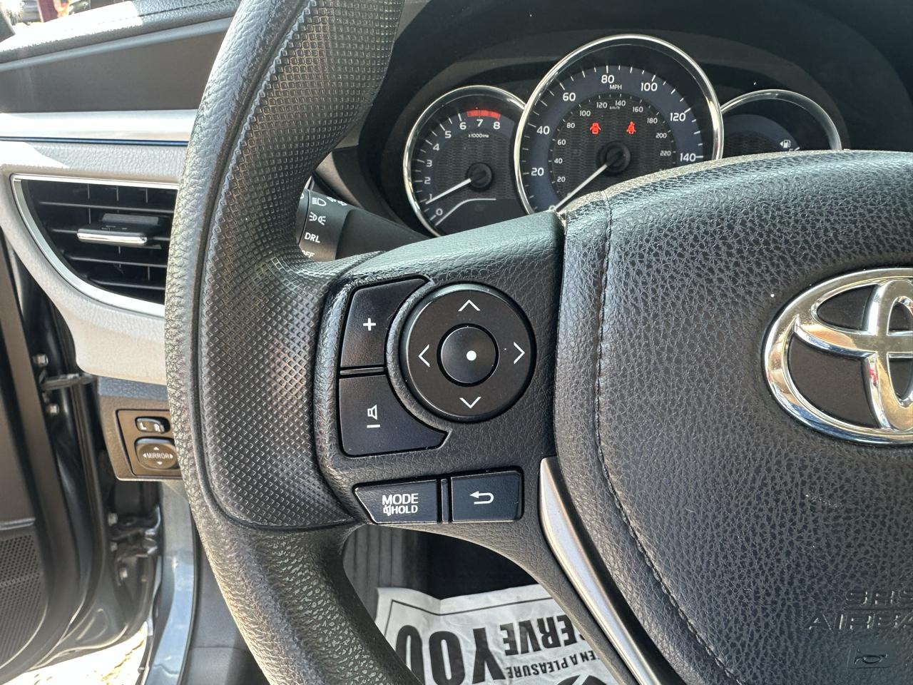 Toyota Corolla 4dr Sdn CVT LE Premium (Natl) 2015