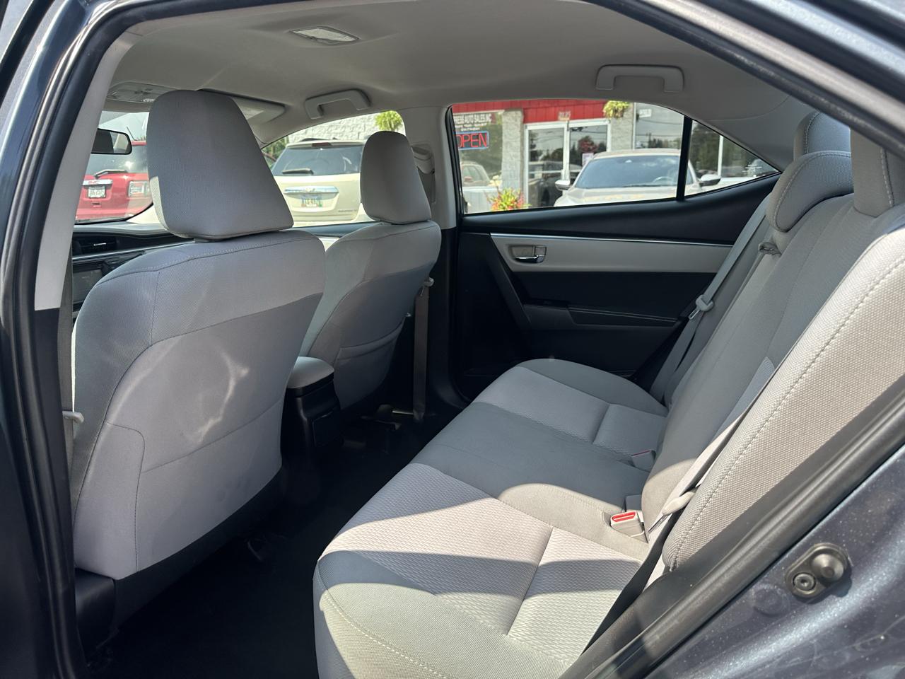 Toyota Corolla 4dr Sdn CVT LE Premium (Natl) 2015