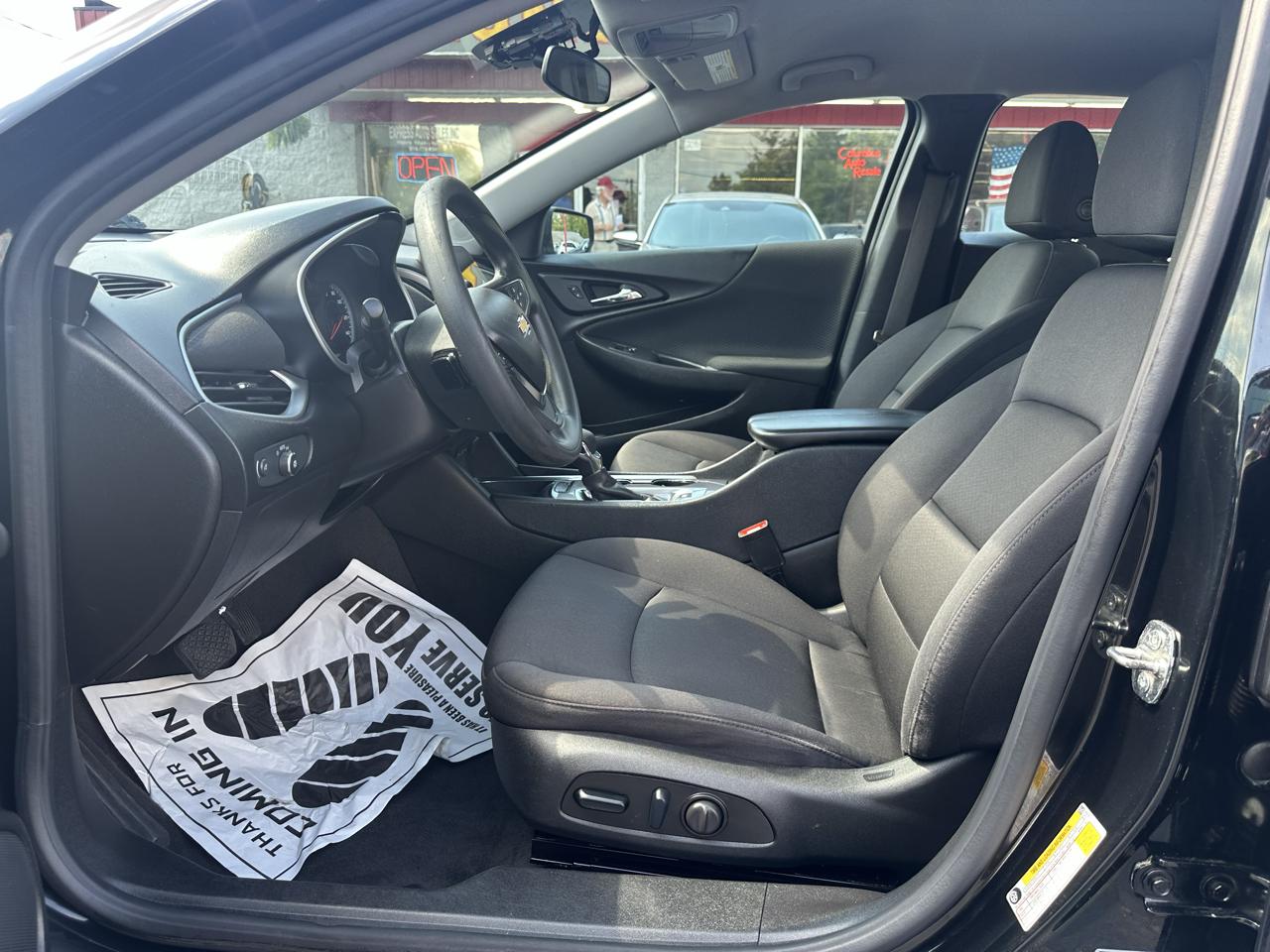 Chevrolet Malibu 4dr Sdn 1LT 2023