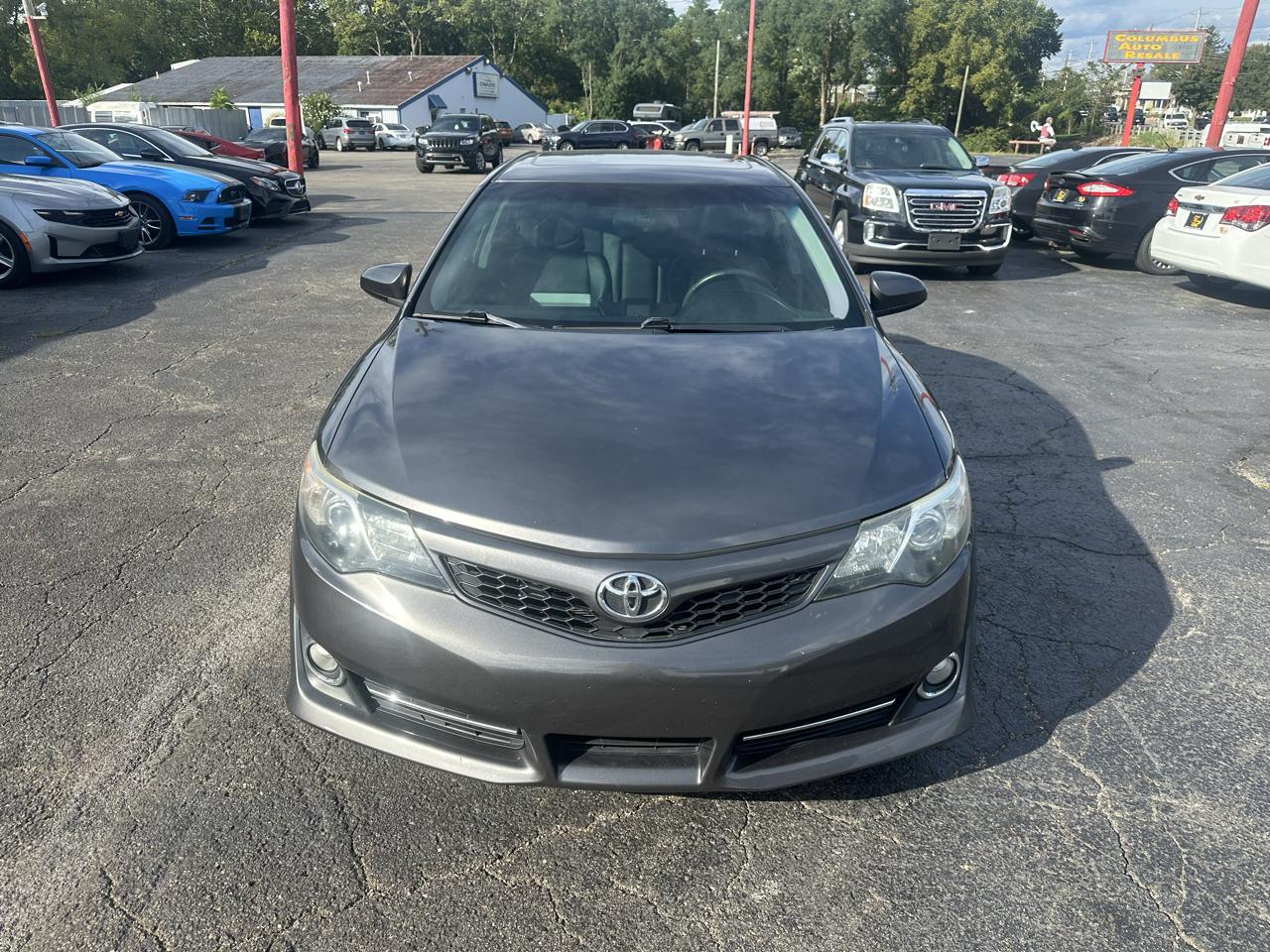 Toyota Camry 4dr Sdn I4 Auto XLE (Natl) 2013