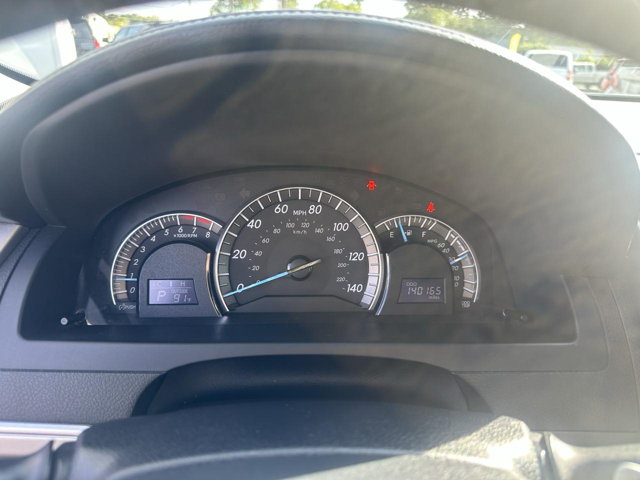 Toyota Camry 4dr Sdn I4 Auto XLE (Natl) 2013