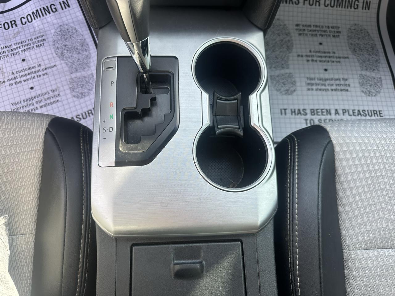 Toyota Camry 4dr Sdn I4 Auto XLE (Natl) 2013