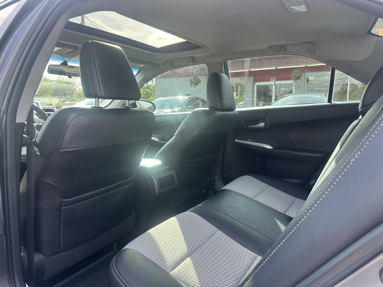 Toyota Camry 4dr Sdn I4 Auto XLE (Natl) 2013