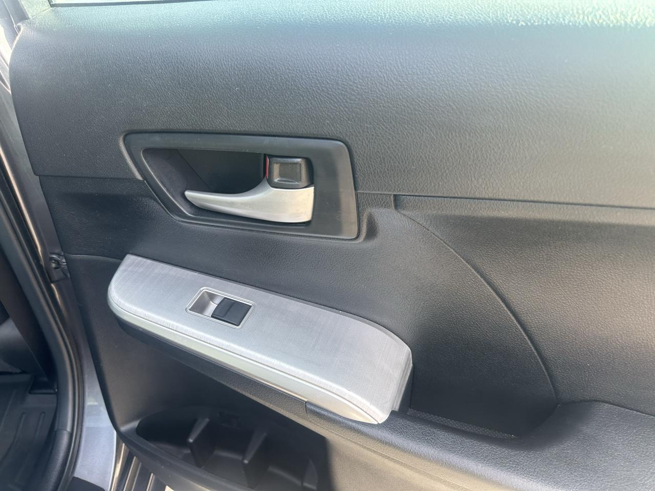 Toyota Camry 4dr Sdn I4 Auto XLE (Natl) 2013
