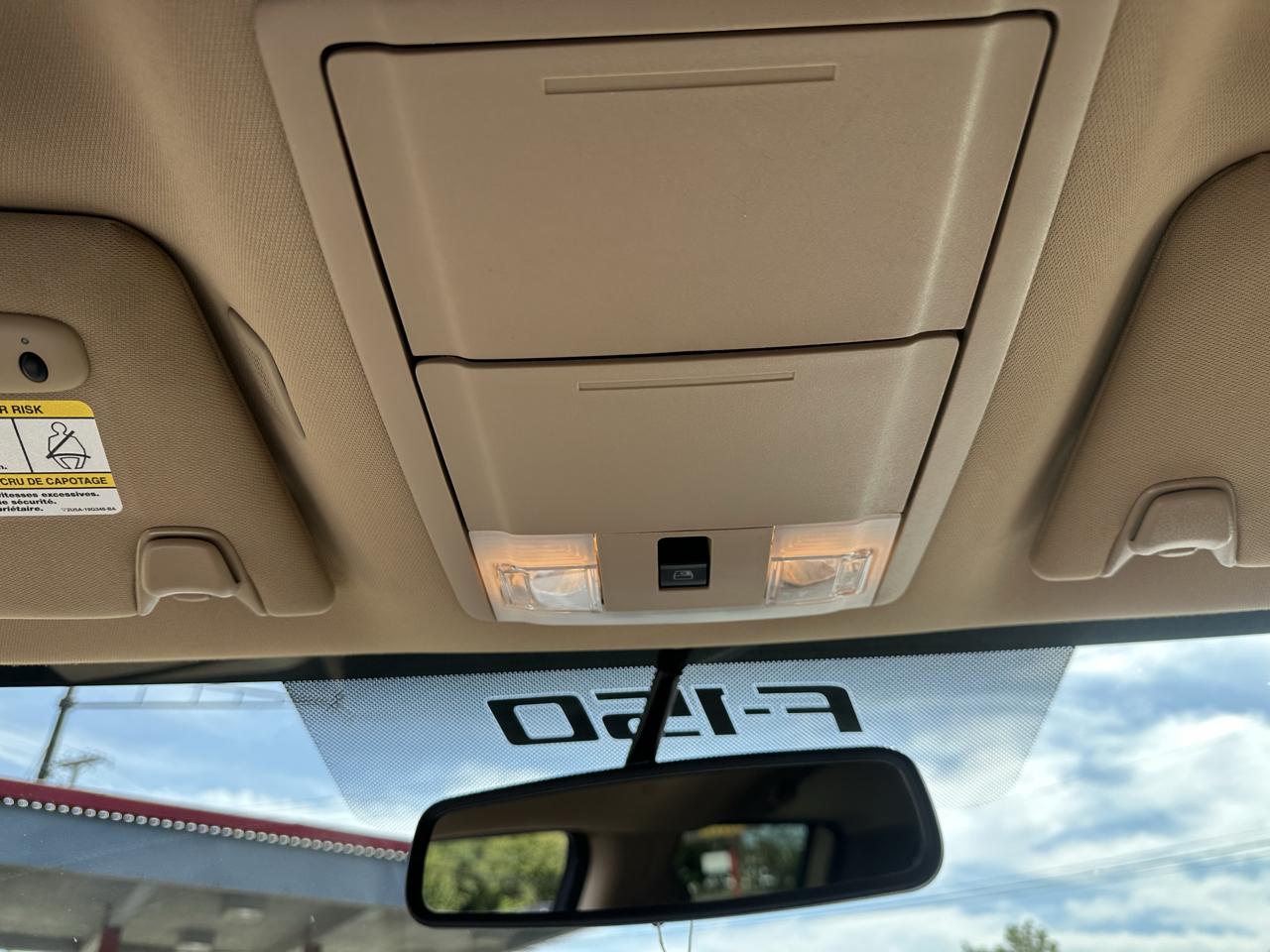 Ford F-150 4WD SuperCrew 145" Platinum 2011