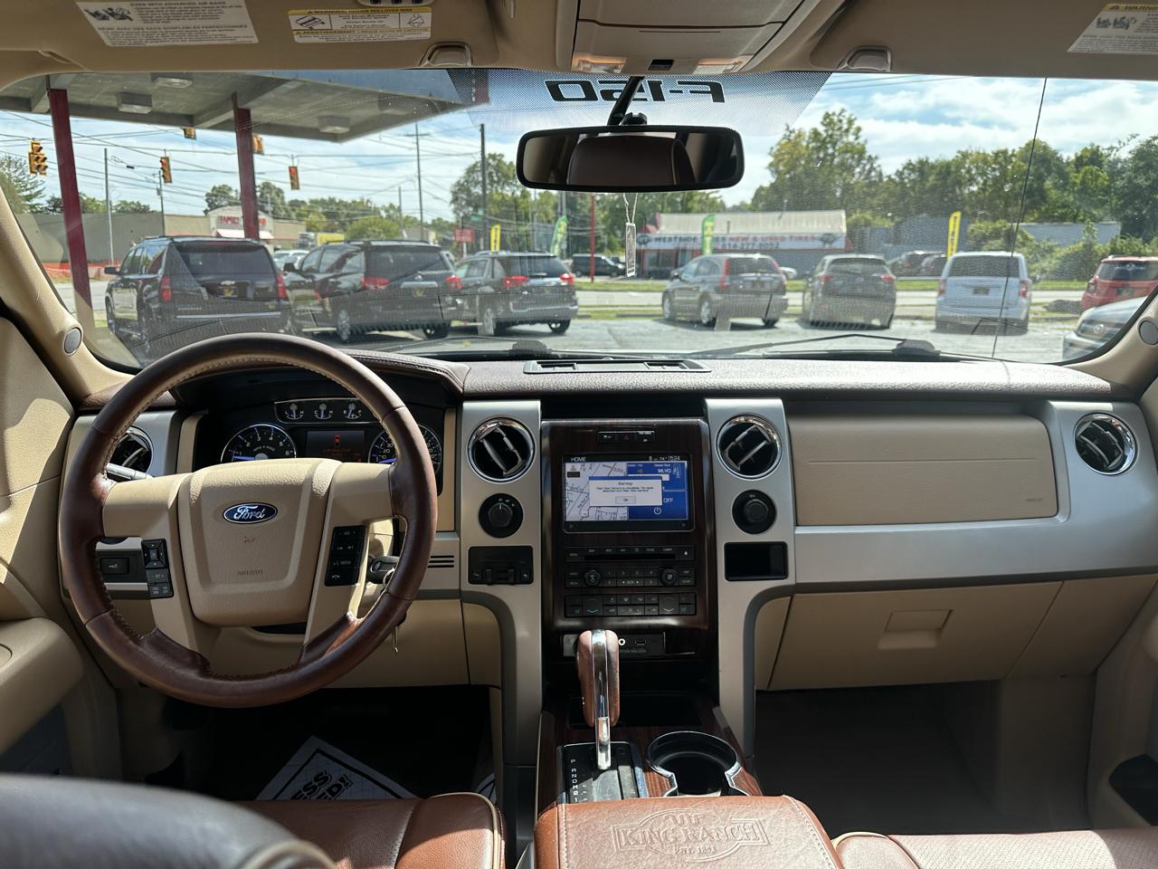 Ford F-150 4WD SuperCrew 145" Platinum 2011