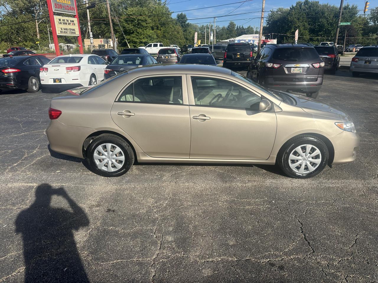 Toyota Corolla 4dr Sdn Man (Natl) 2009
