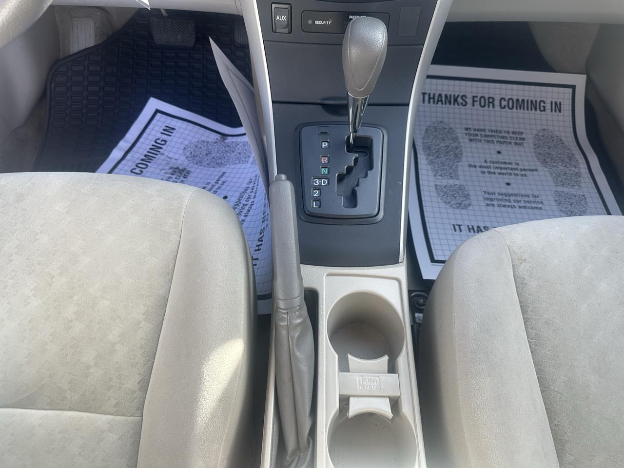 Toyota Corolla 4dr Sdn Man (Natl) 2009