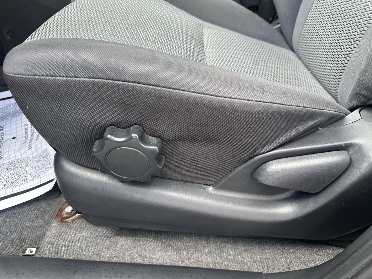 Toyota RAV4 4dr Manual 4WD (Natl) 2004