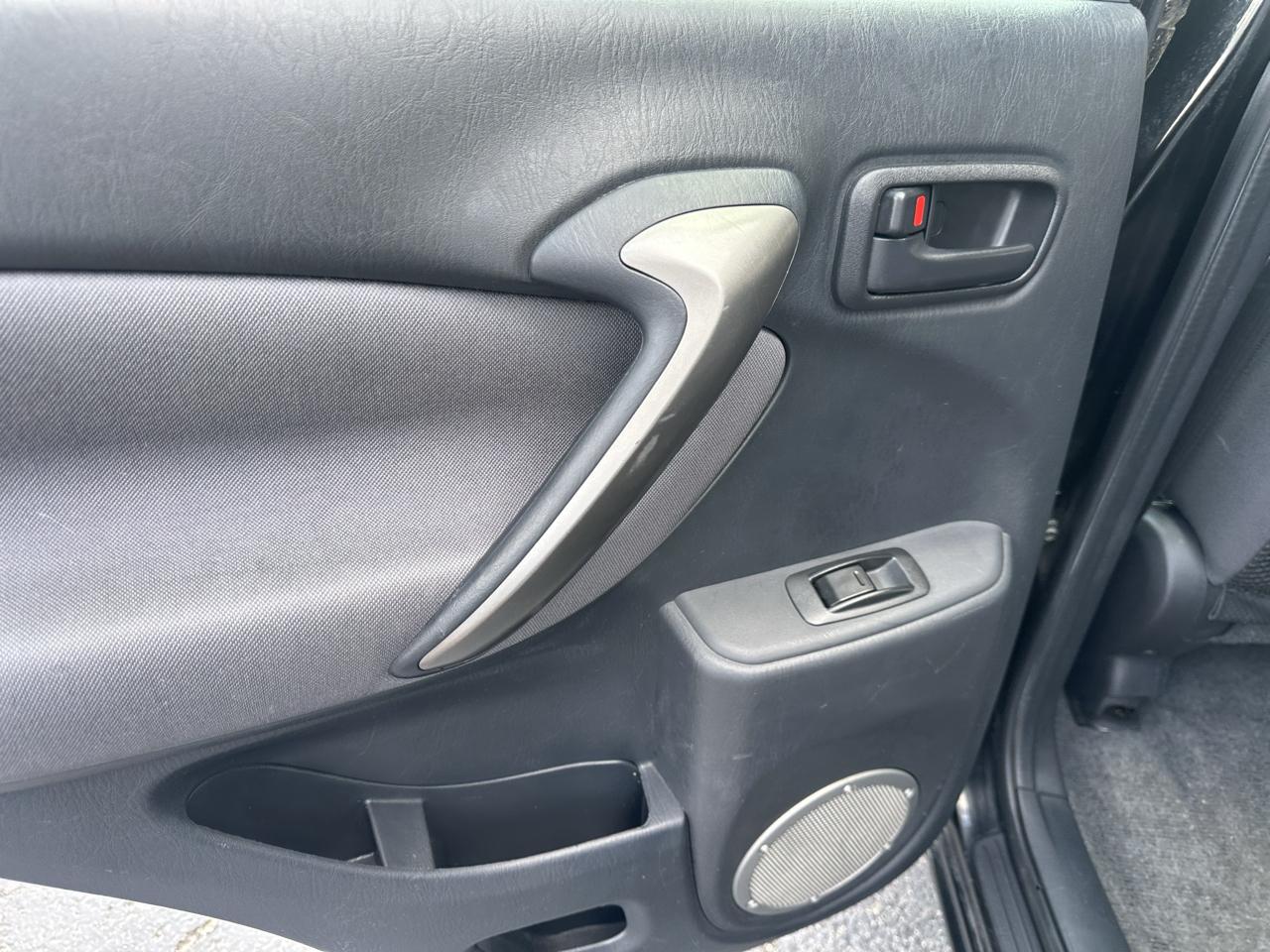 Toyota RAV4 4dr Manual 4WD (Natl) 2004