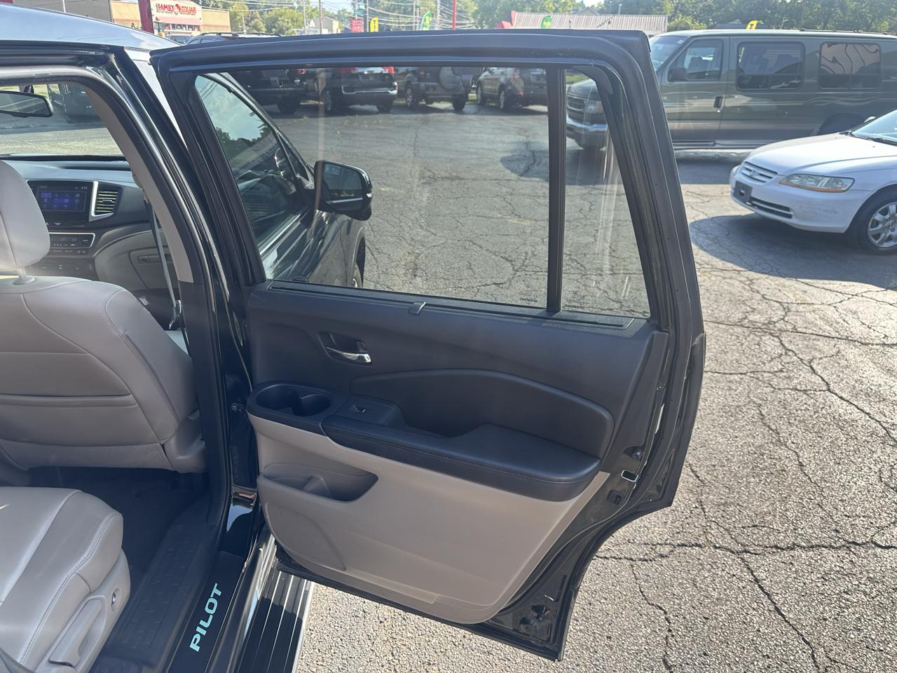 Honda Pilot AWD 4dr EX-L w/RES 2016