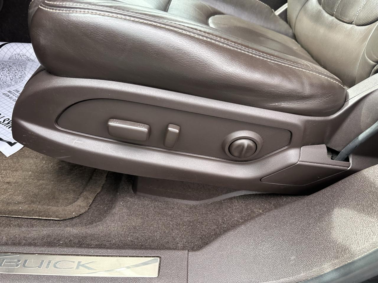 Buick Enclave AWD 4dr Premium 2013
