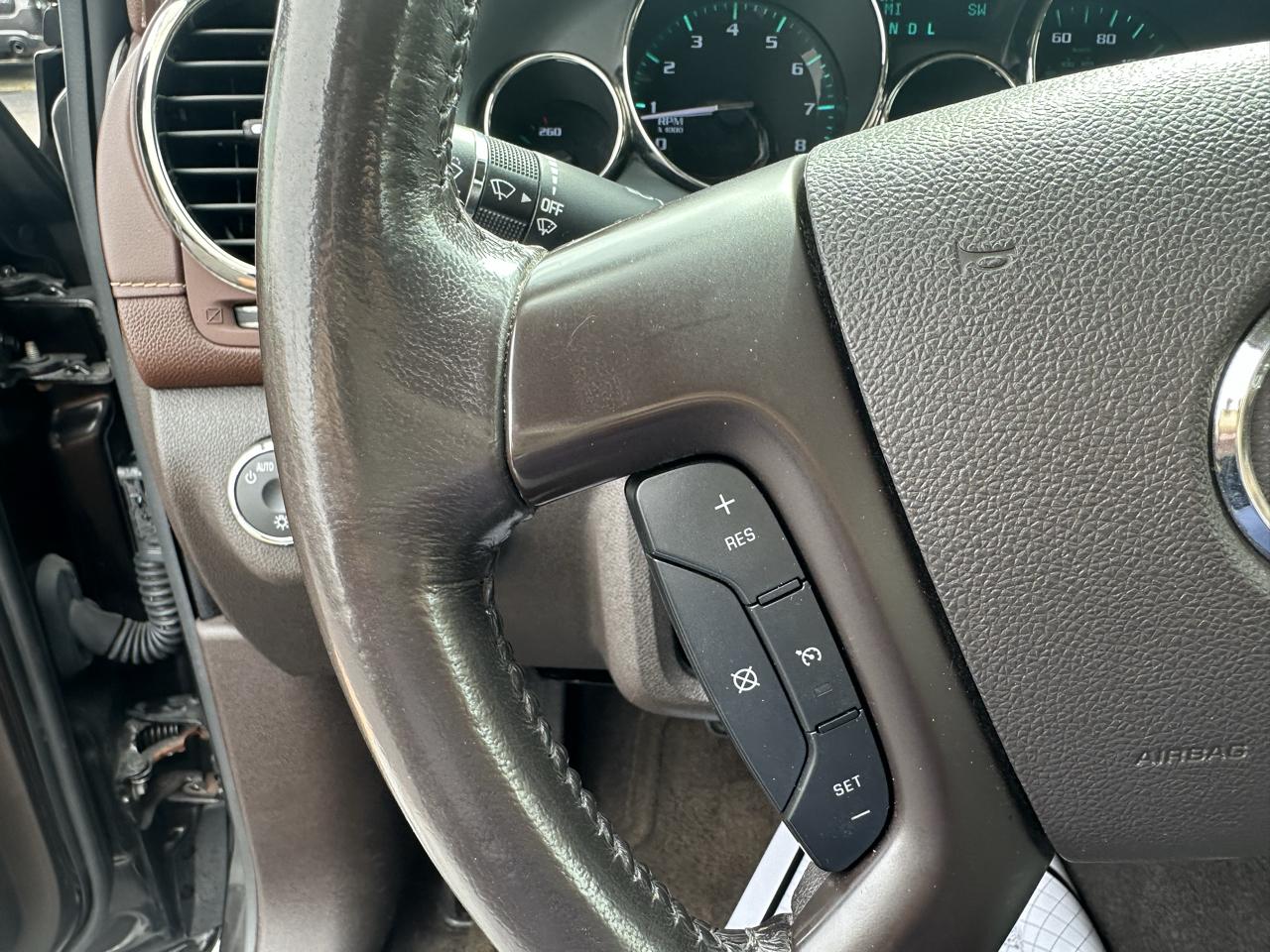 Buick Enclave AWD 4dr Premium 2013