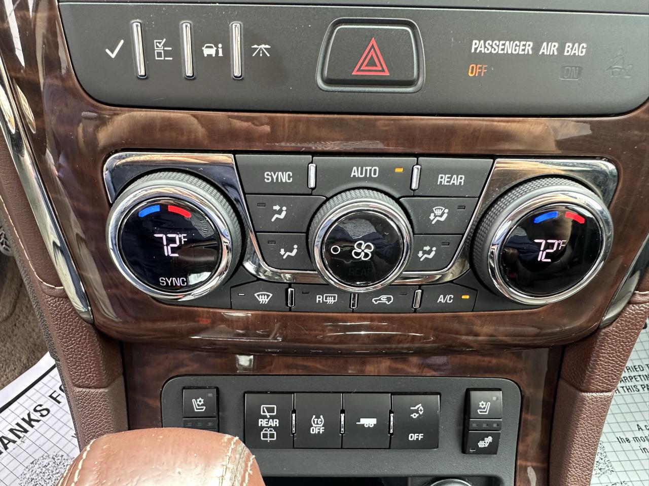 Buick Enclave AWD 4dr Premium 2013
