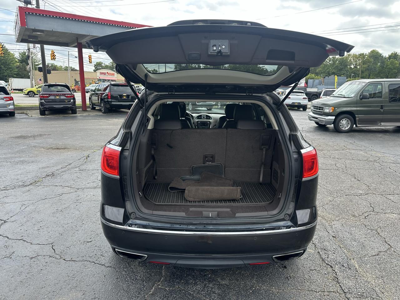 Buick Enclave AWD 4dr Premium 2013