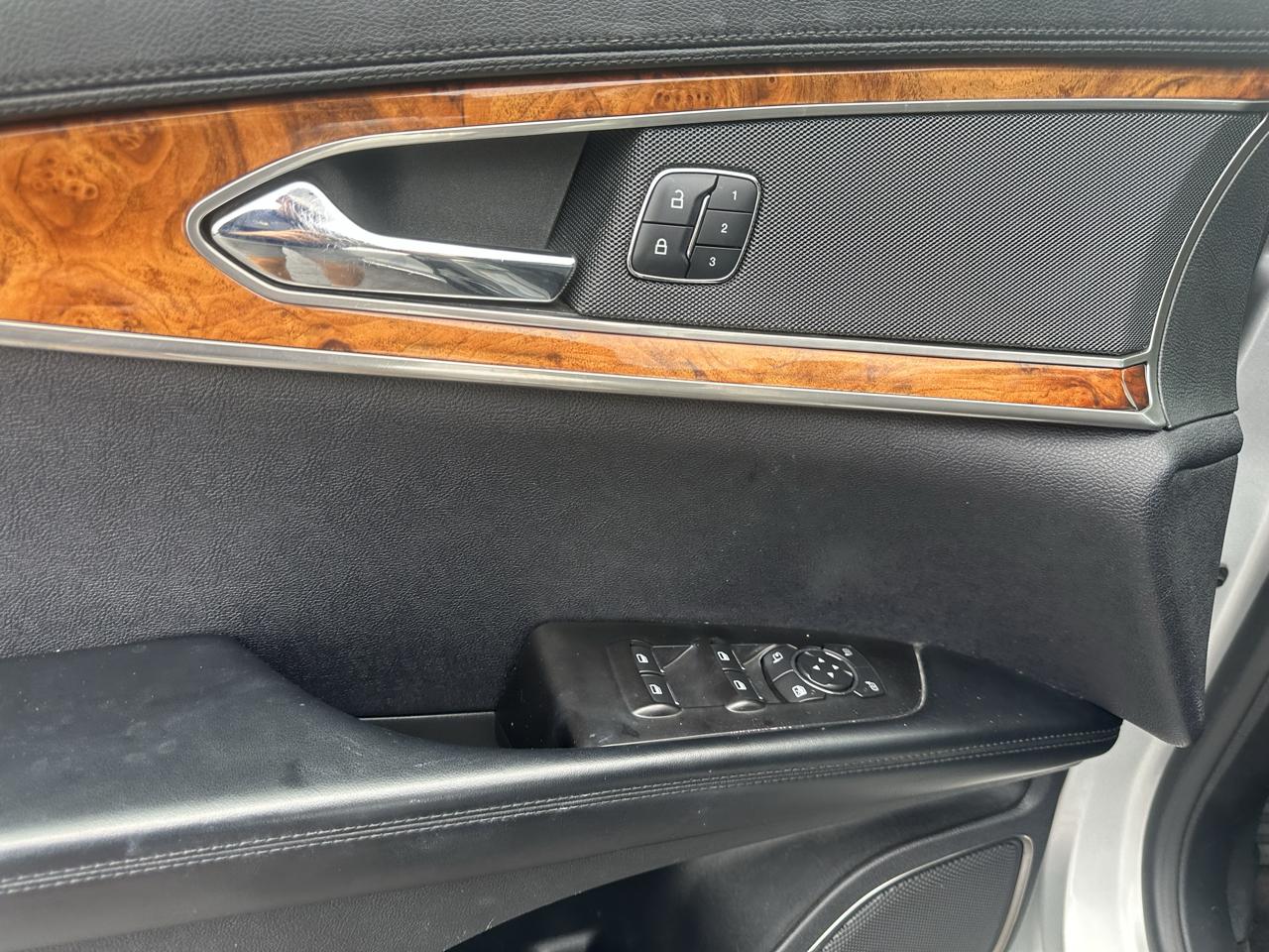Lincoln MKX AWD 4dr Reserve 2016