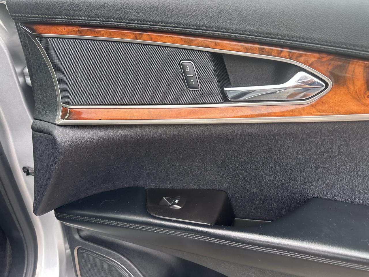 Lincoln MKX AWD 4dr Reserve 2016