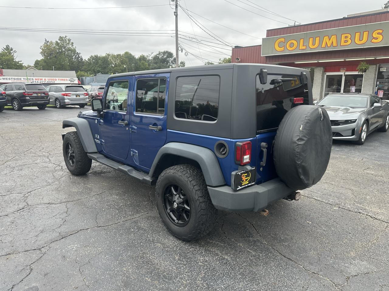 Jeep Wrangler Unlimited 4WD 4dr X 2009