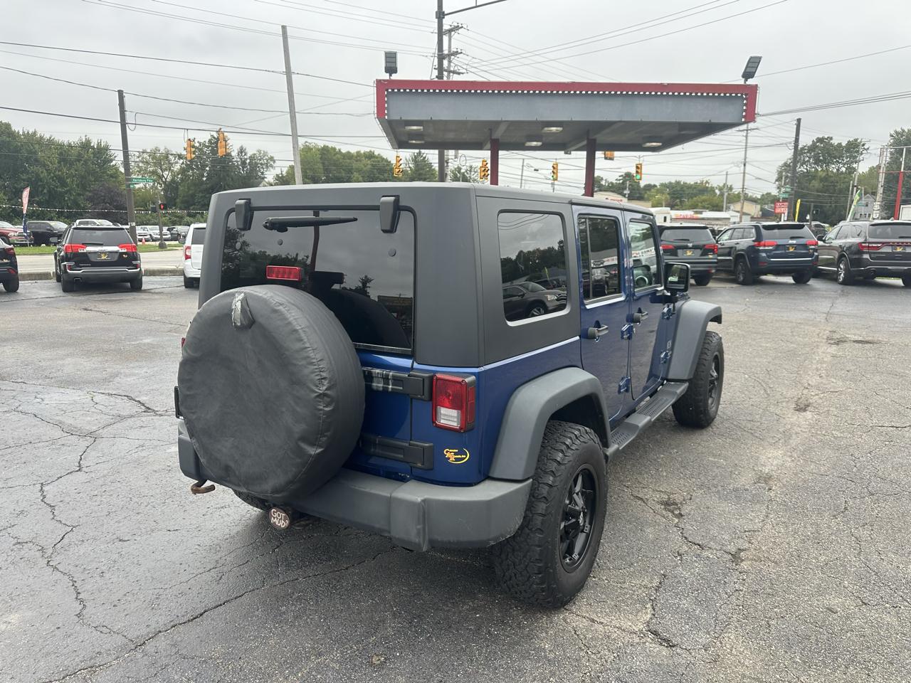 Jeep Wrangler Unlimited 4WD 4dr X 2009
