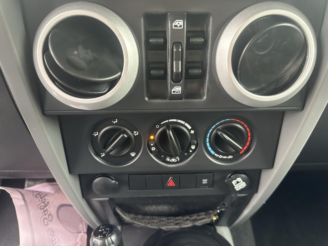 Jeep Wrangler Unlimited 4WD 4dr X 2009