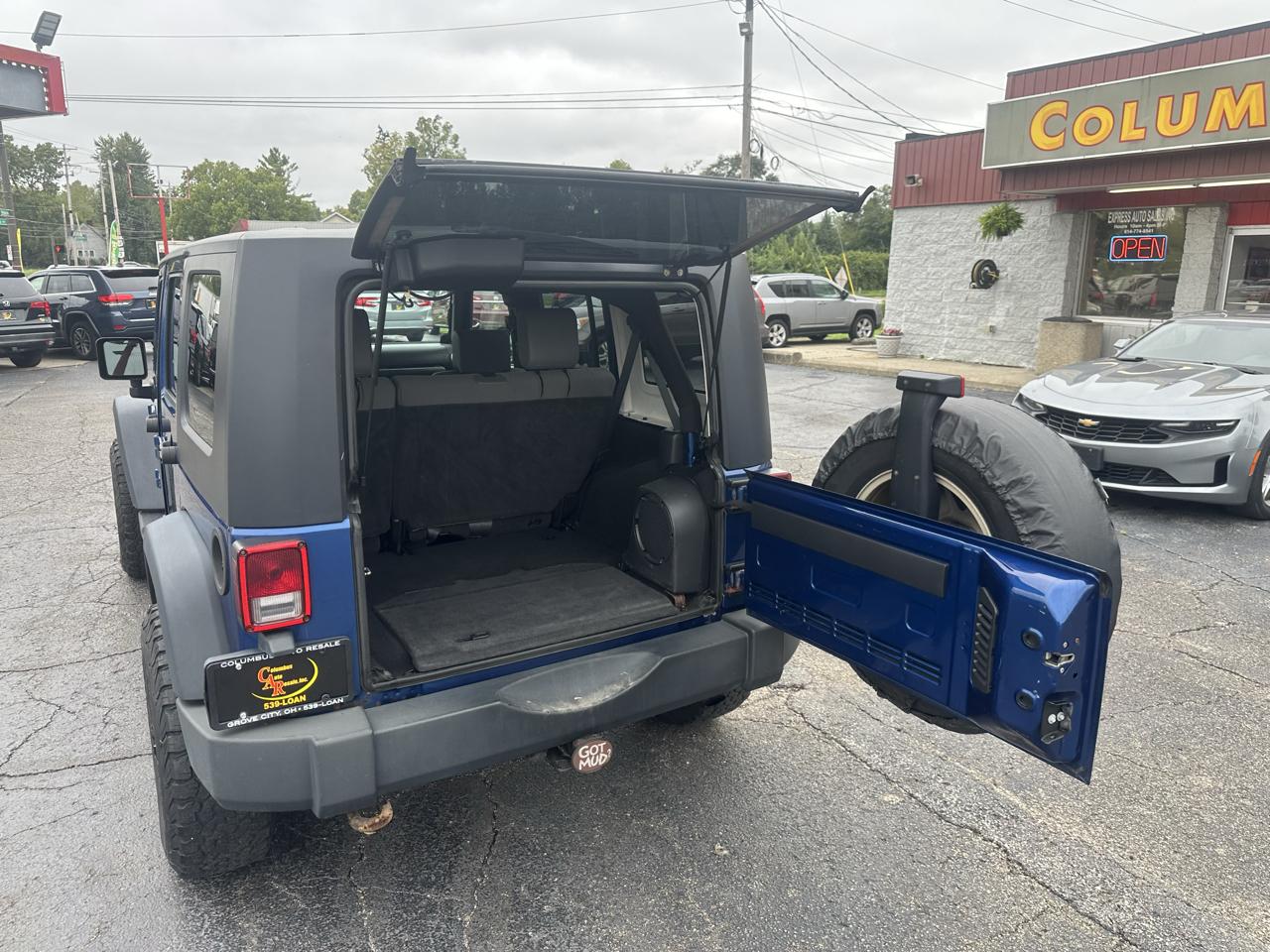 Jeep Wrangler Unlimited 4WD 4dr X 2009