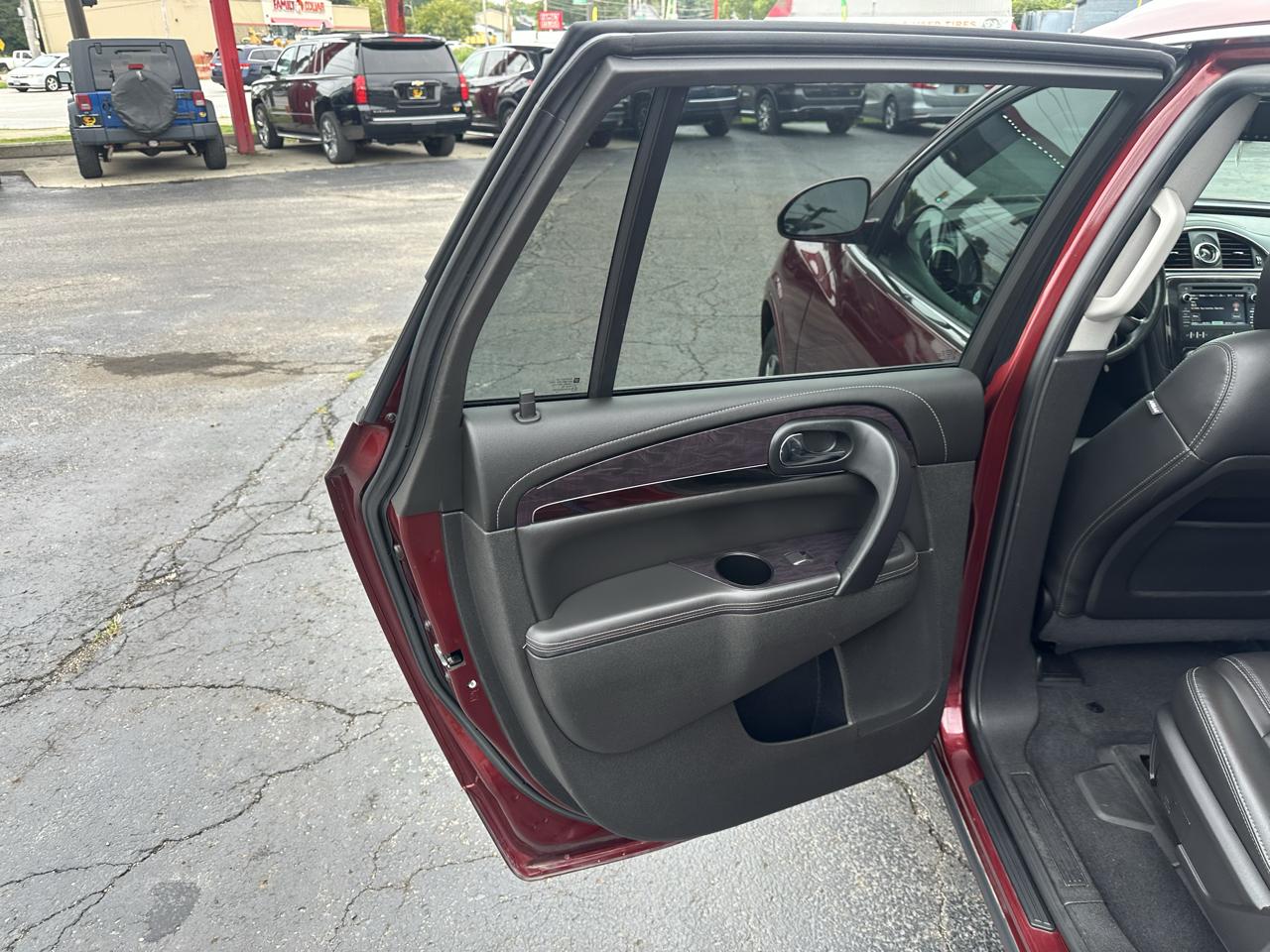 Buick Enclave AWD 4dr Leather 2017