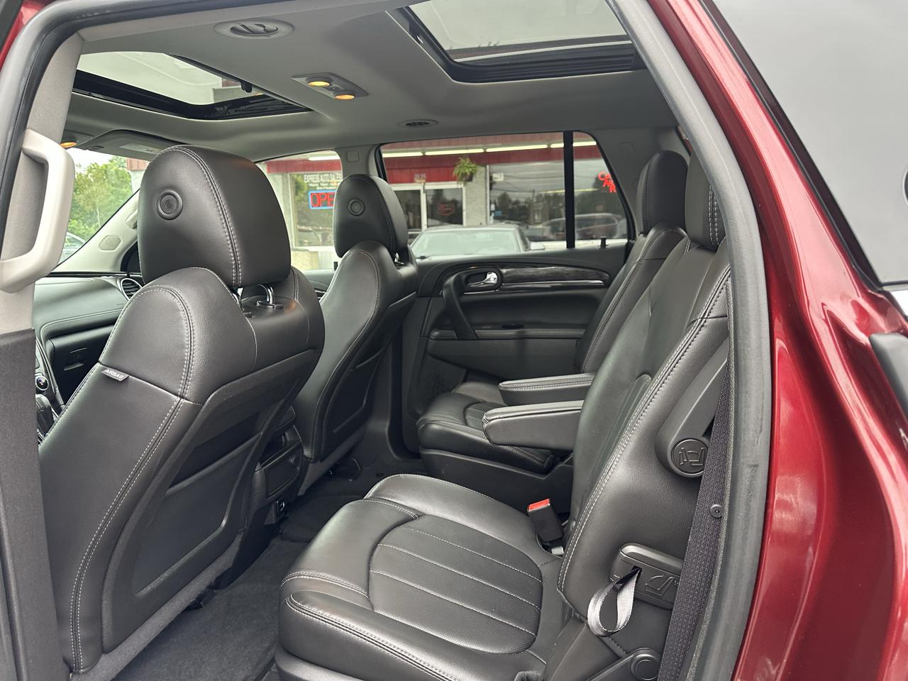 Buick Enclave AWD 4dr Leather 2017