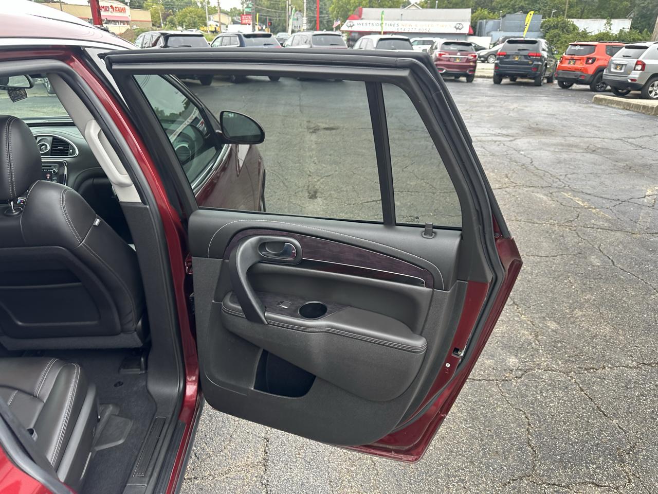 Buick Enclave AWD 4dr Leather 2017