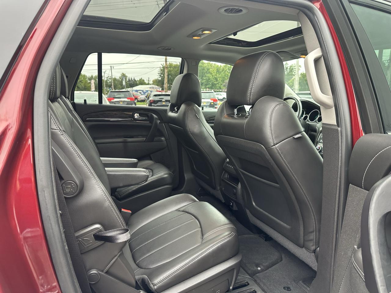 Buick Enclave AWD 4dr Leather 2017