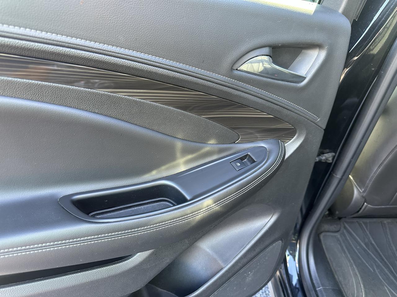 Buick Envision AWD 4dr Essence 2019
