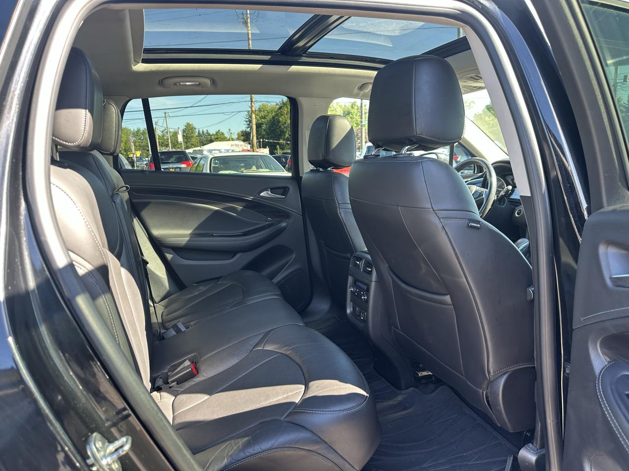 Buick Envision AWD 4dr Essence 2019