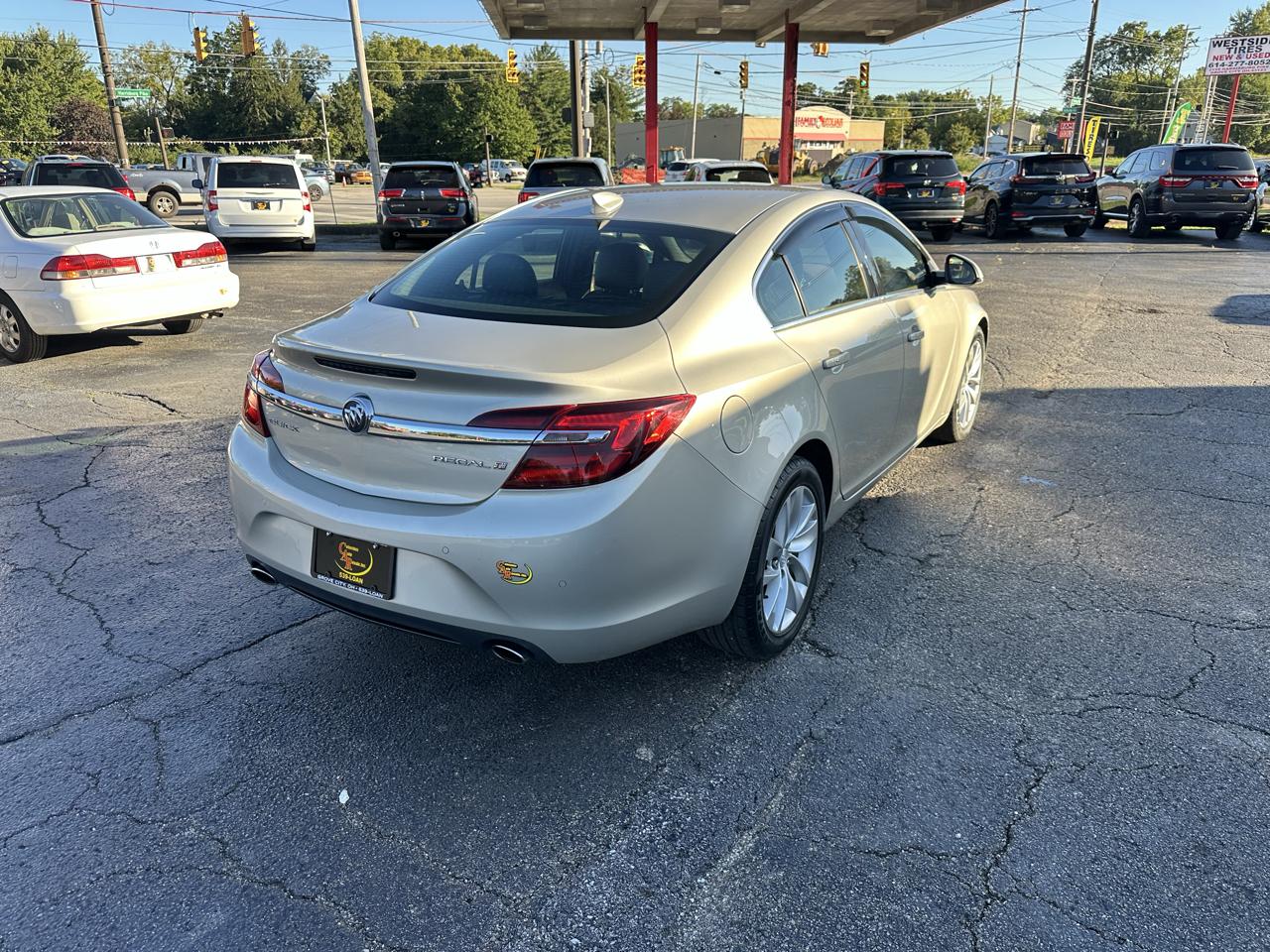 Buick Regal 4dr Sdn Premium II FWD 2016