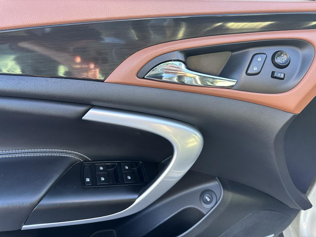 Buick Regal 4dr Sdn Premium II FWD 2016