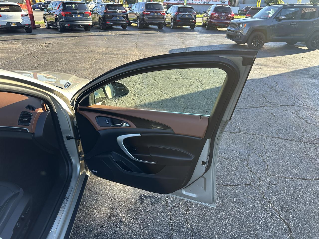 Buick Regal 4dr Sdn Premium II FWD 2016