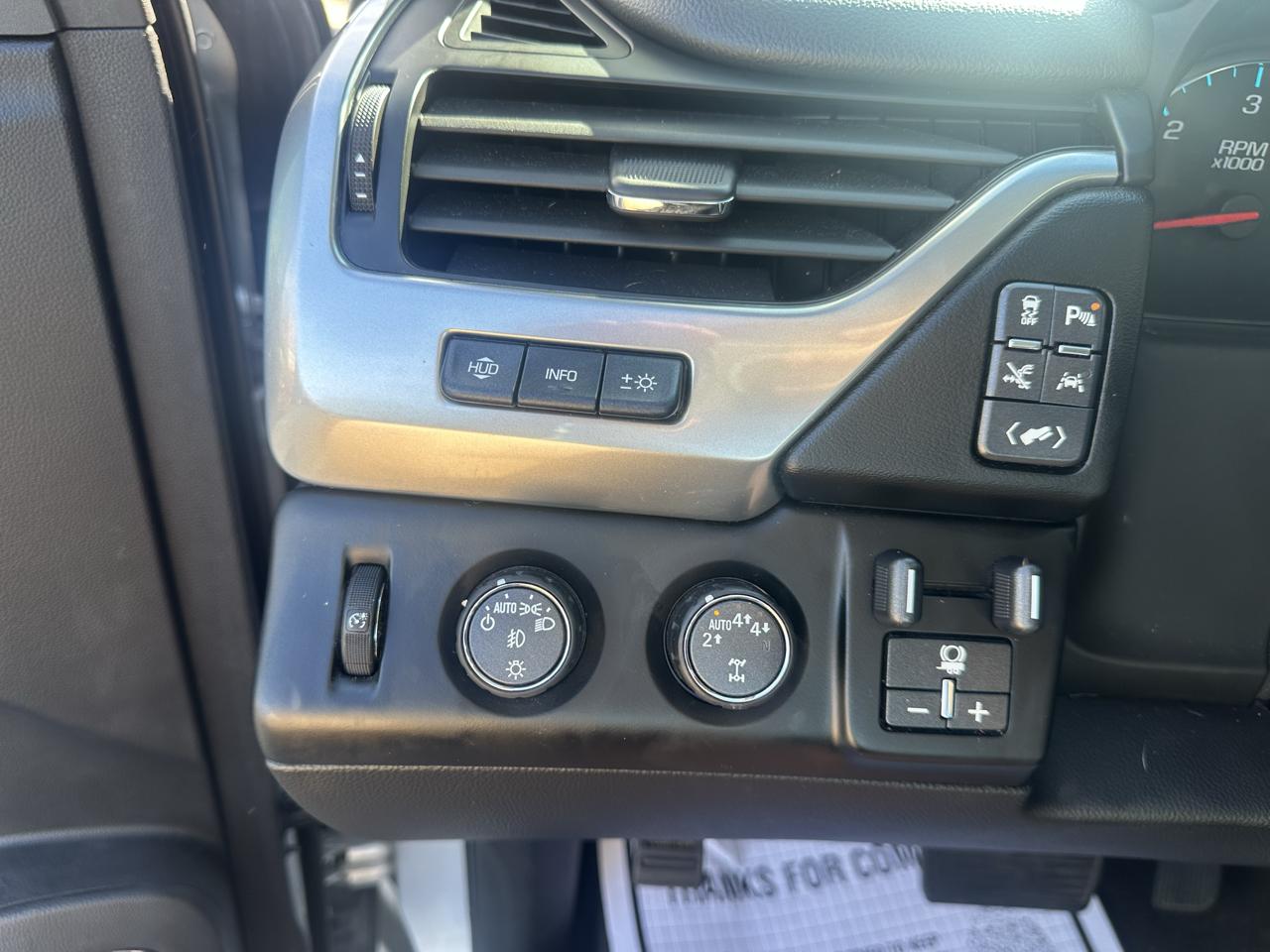 Chevrolet Suburban 4WD 4dr 1500 Premier 2018