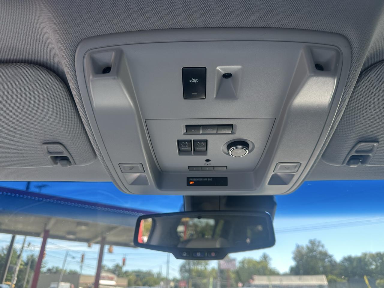 Chevrolet Suburban 4WD 4dr 1500 Premier 2018