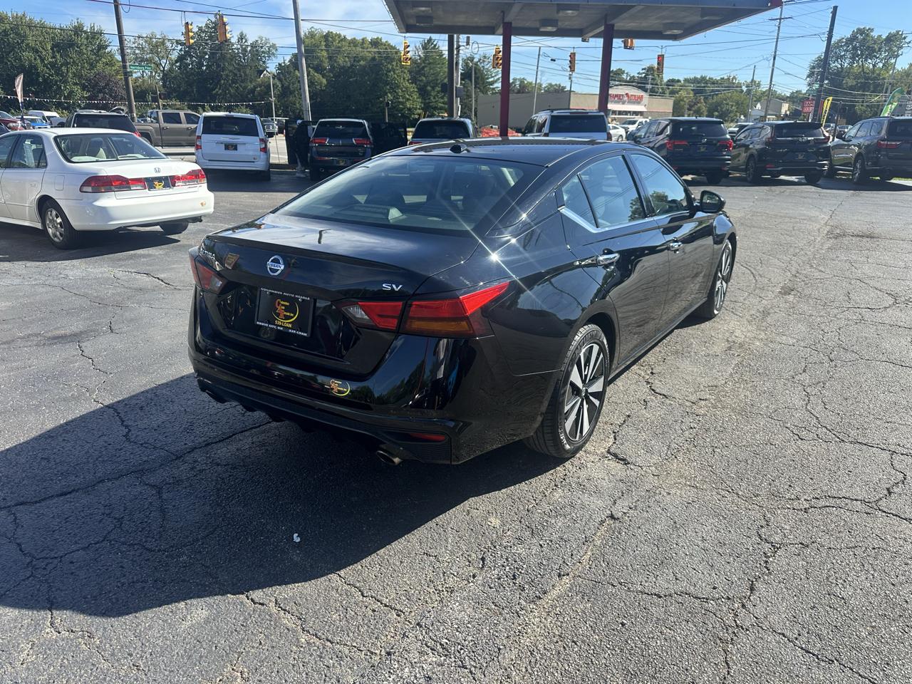 Nissan Altima 2.5 SV Sedan 2019