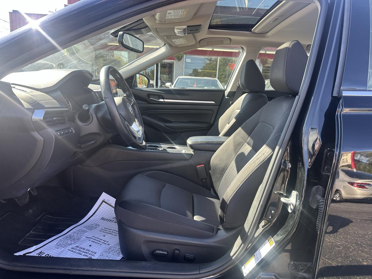 Nissan Altima 2.5 SV Sedan 2019