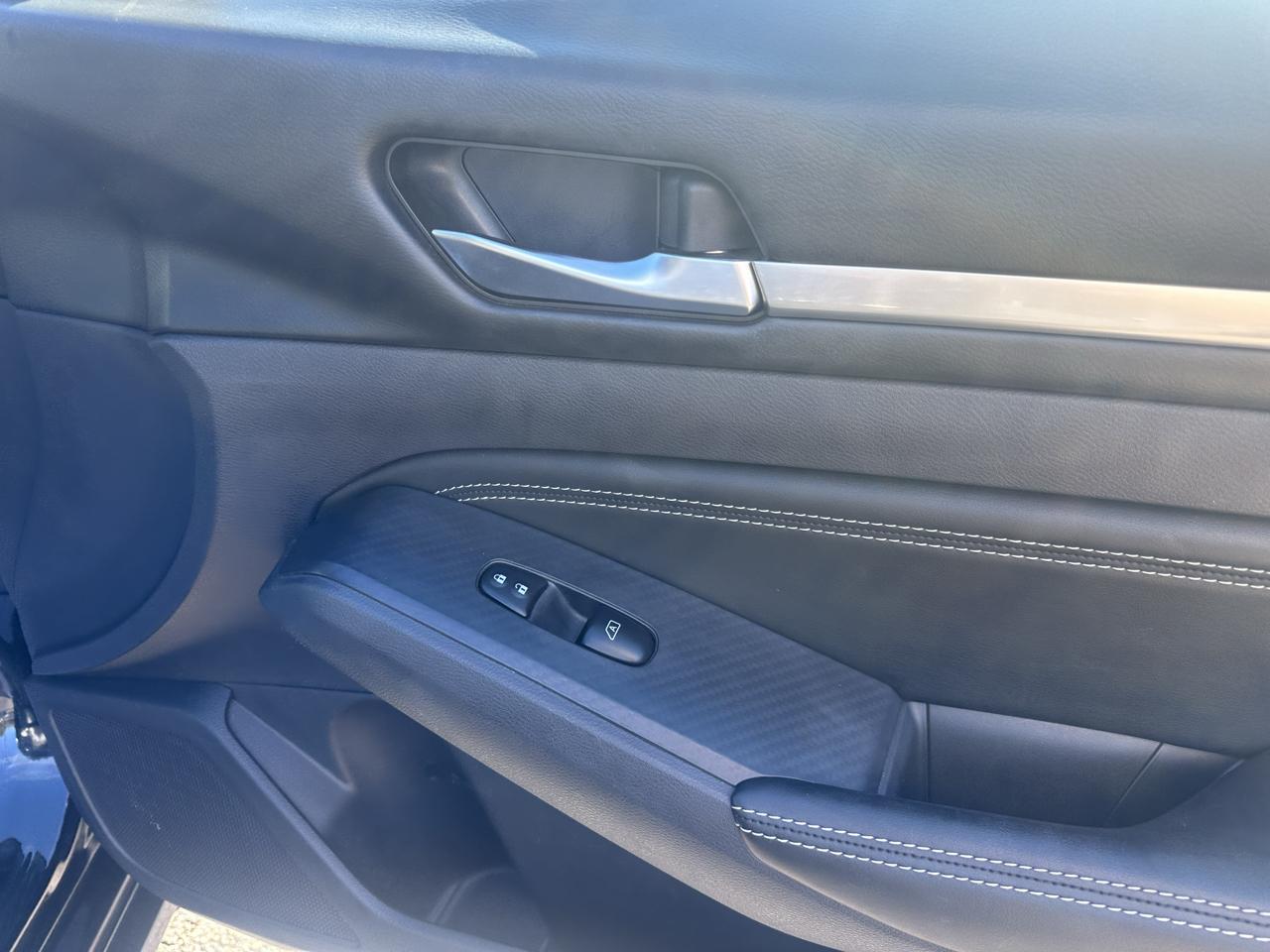 Nissan Altima 2.5 SV Sedan 2019