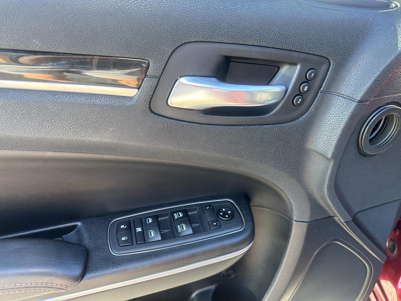 Chrysler 300 Limited AWD 2019