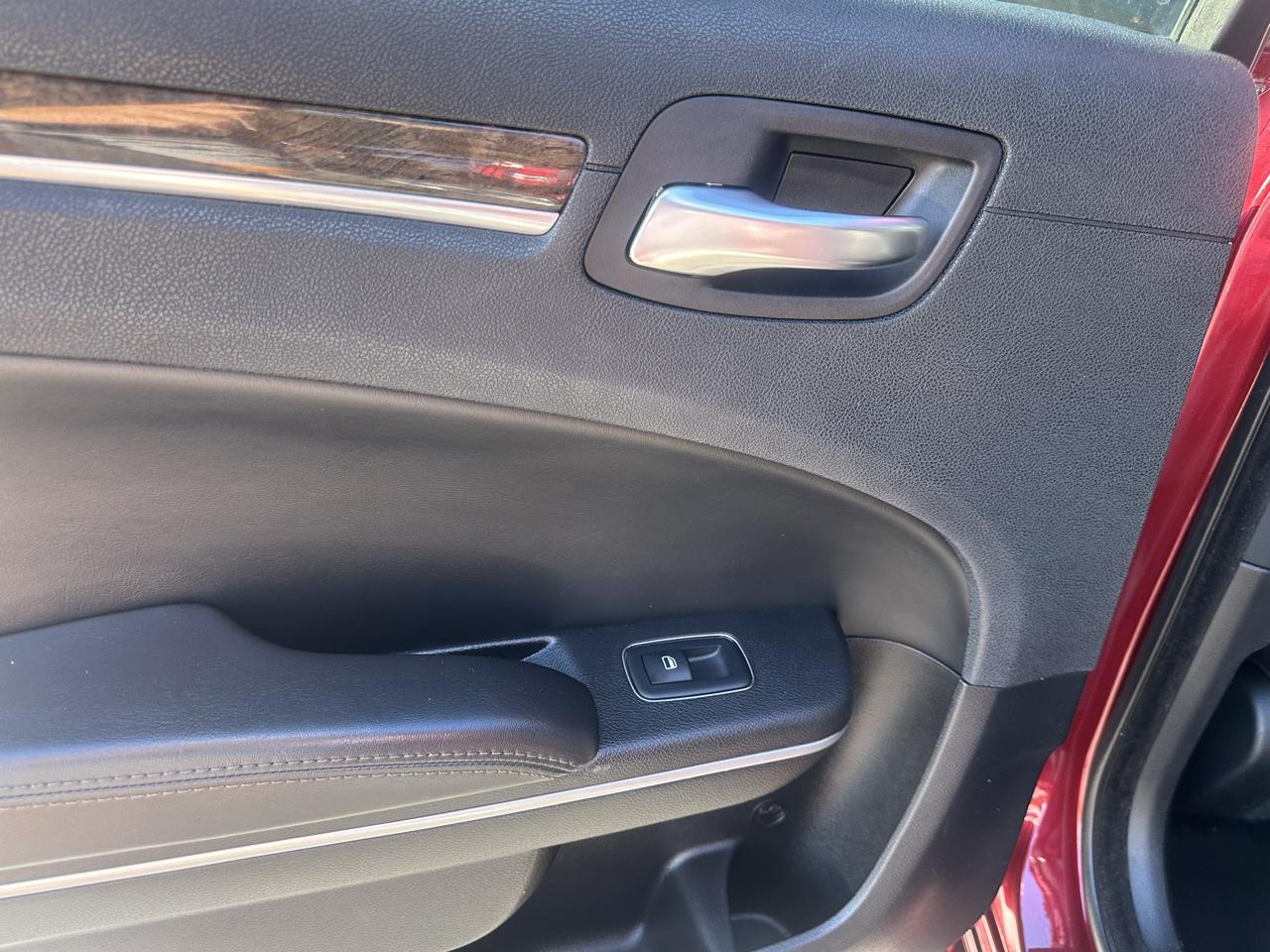 Chrysler 300 Limited AWD 2019