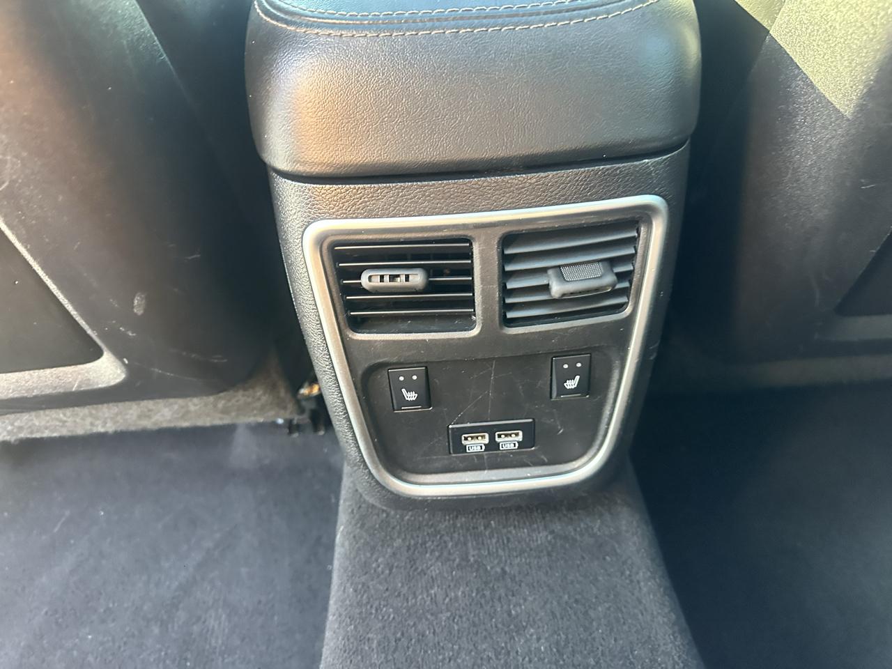 Chrysler 300 Limited AWD 2019