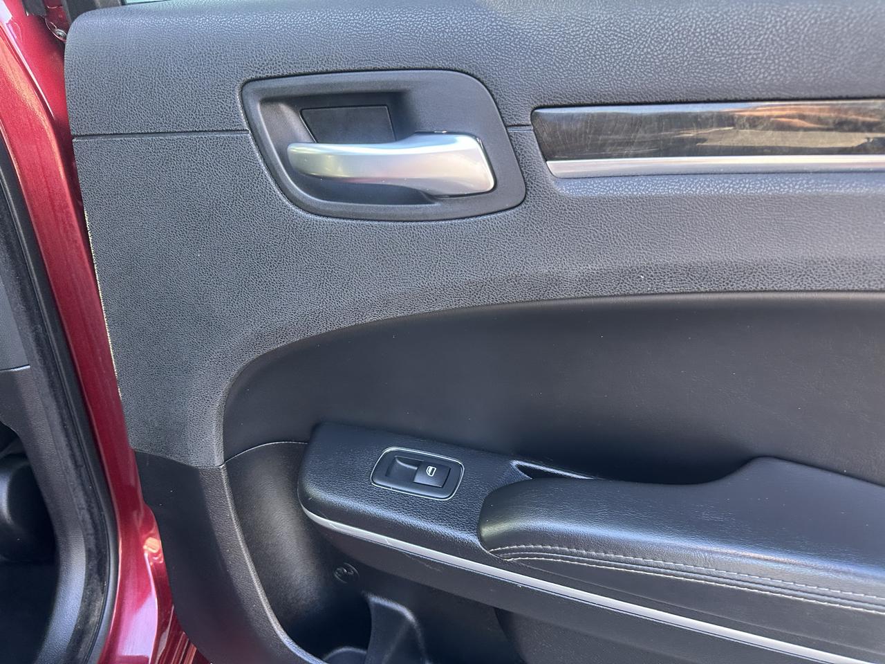 Chrysler 300 Limited AWD 2019