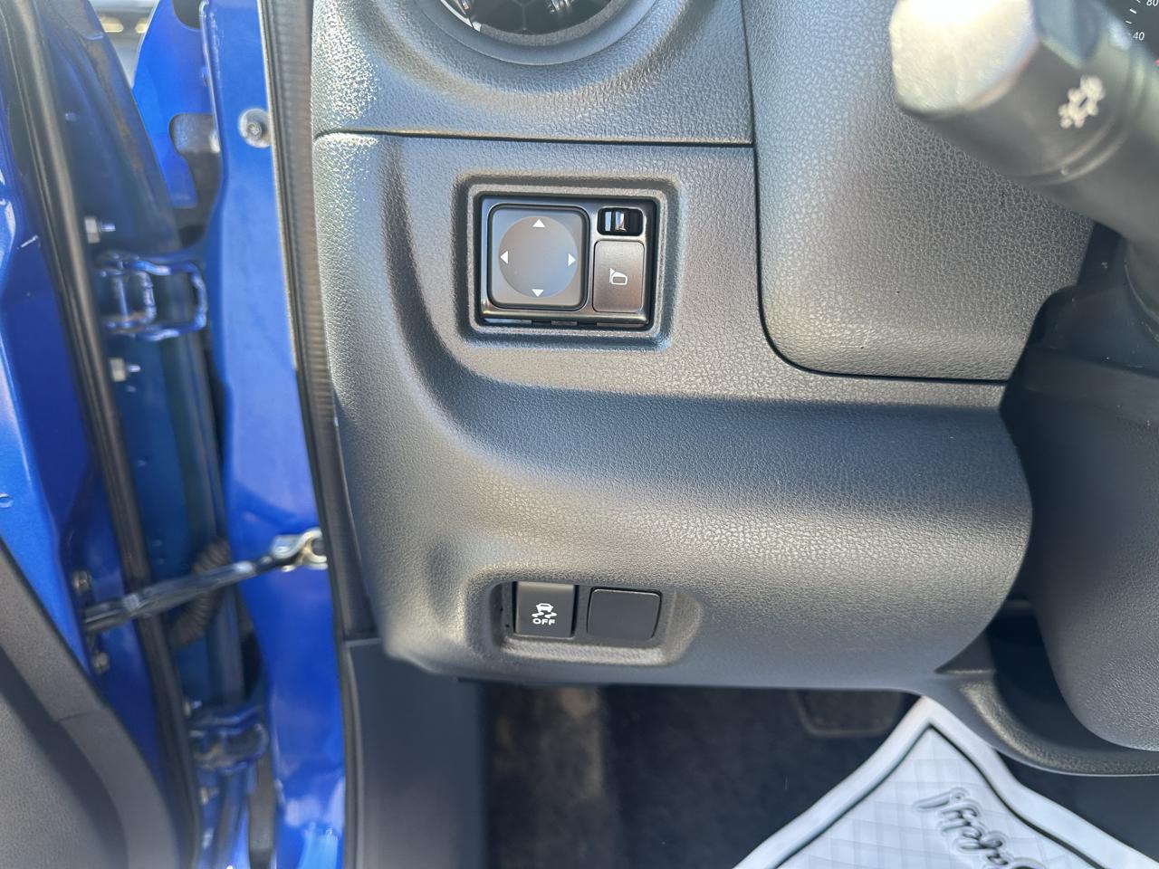 Nissan Versa 4dr Sdn CVT 1.6 S Plus 2016