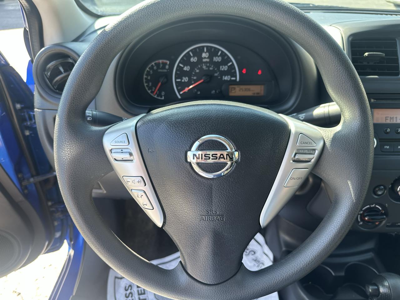 Nissan Versa 4dr Sdn CVT 1.6 S Plus 2016